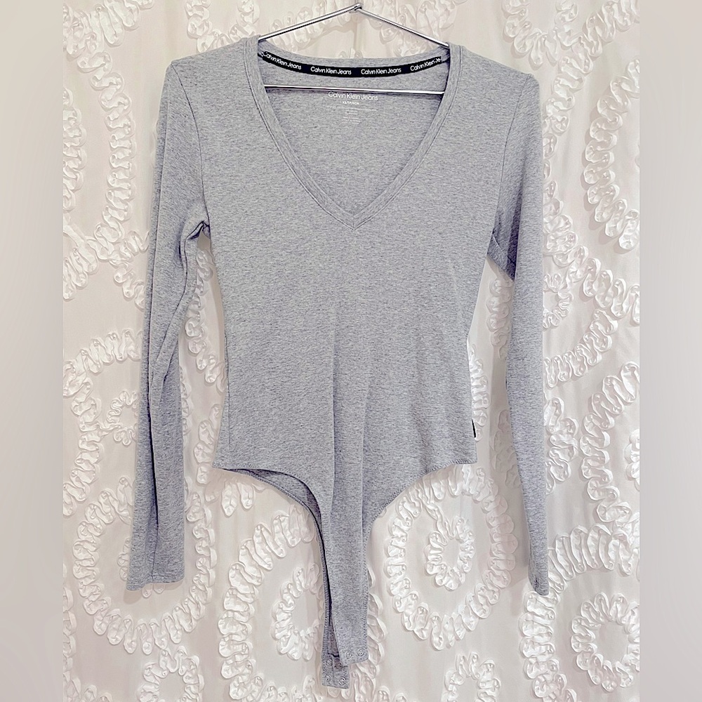Calvin Klein Jeans Long Sleeve V Neck Thong Bodysuit